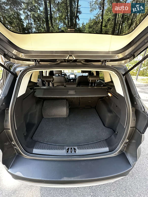 Внедорожник / Кроссовер Ford Kuga 2019 в Чернигове