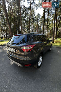 Внедорожник / Кроссовер Ford Kuga 2019 в 
