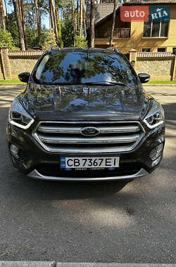 Внедорожник / Кроссовер Ford Kuga 2019 в 