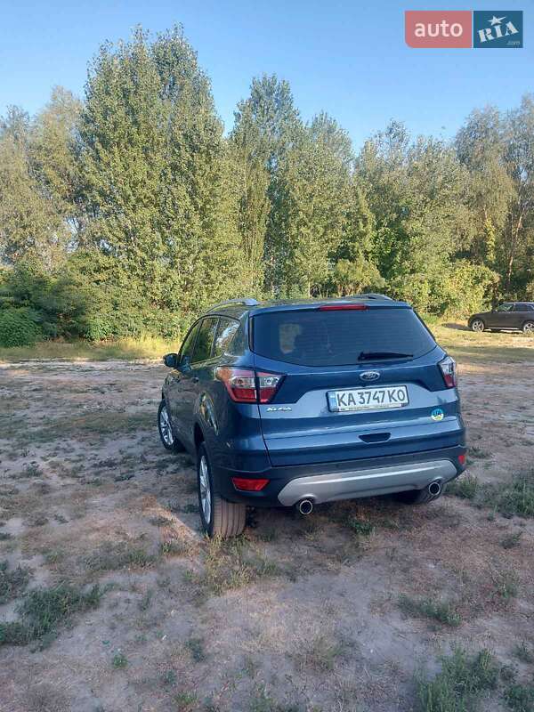 Внедорожник / Кроссовер Ford Kuga 2019 в Киеве