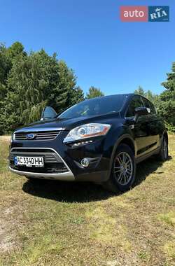 Позашляховик / Кросовер Ford Kuga 2011 в 