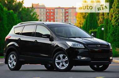 Внедорожник / Кроссовер Ford Kuga 2014 в Днепре