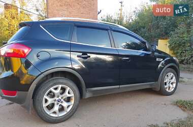 Внедорожник / Кроссовер Ford Kuga 2010 в 