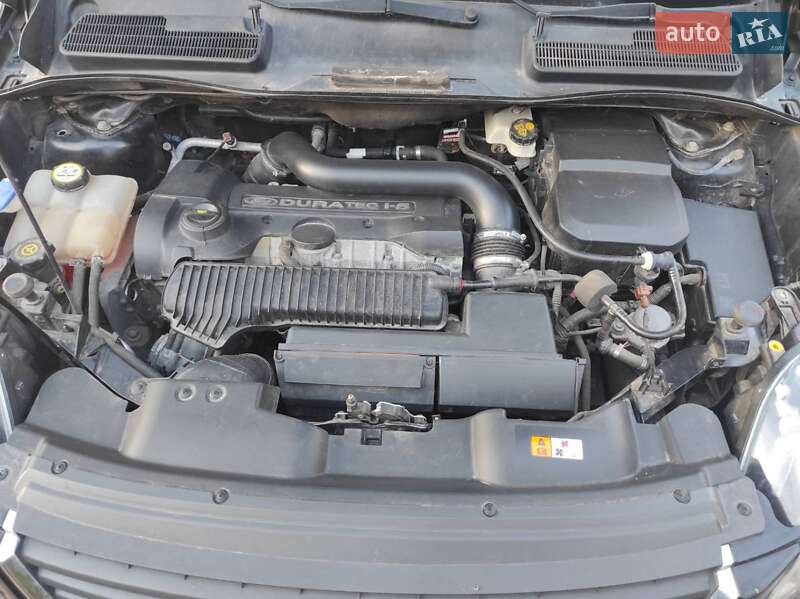 Внедорожник / Кроссовер Ford Kuga 2010 в Сребном