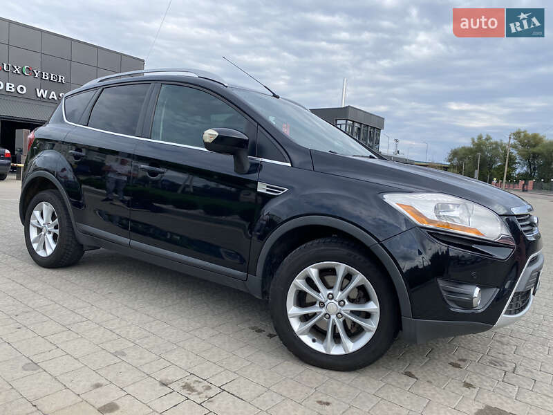 Внедорожник / Кроссовер Ford Kuga 2010 в Дрогобыче