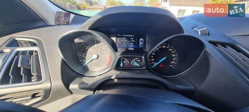 Позашляховик / Кросовер Ford Kuga 2019 в Івано-Франківську