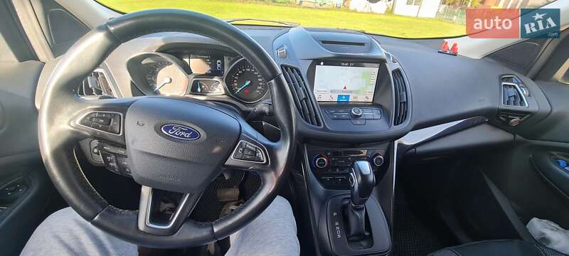 Позашляховик / Кросовер Ford Kuga 2019 в Івано-Франківську