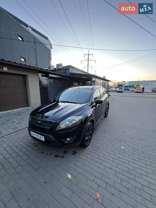 Внедорожник / Кроссовер Ford Kuga 2010 в Ужгороде