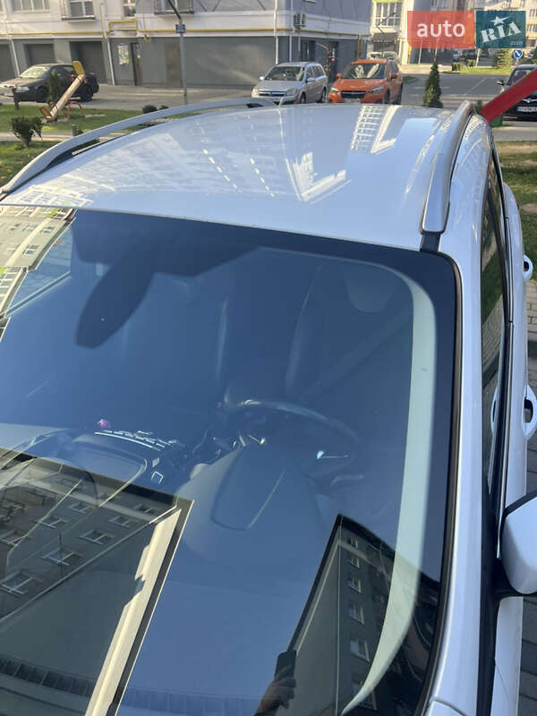 Внедорожник / Кроссовер Ford Kuga 2014 в Ивано-Франковске