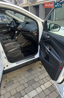 Внедорожник / Кроссовер Ford Kuga 2014 в Ивано-Франковске