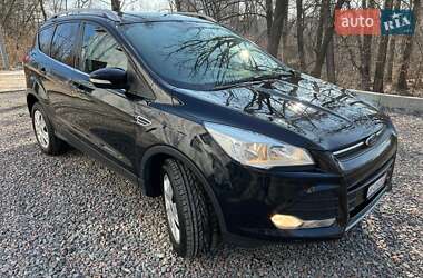 Внедорожник / Кроссовер Ford Kuga 2013 в 