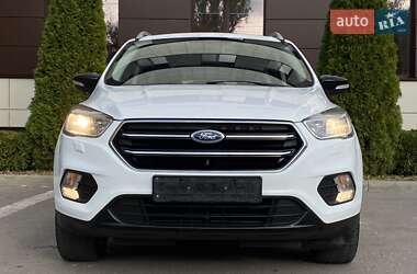 Внедорожник / Кроссовер Ford Kuga 2017 в Днепре