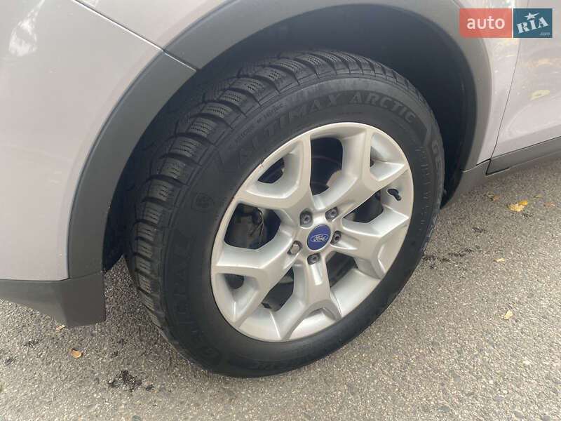 Внедорожник / Кроссовер Ford Kuga 2012 в Александрие