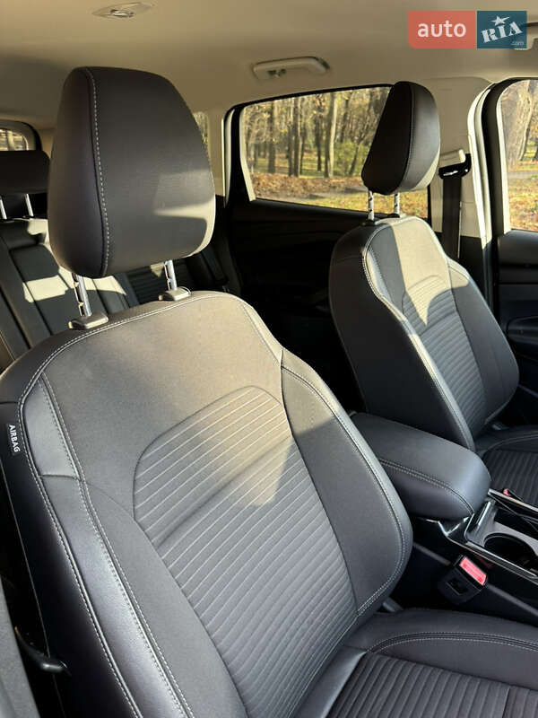 Позашляховик / Кросовер Ford Kuga 2019 в Києві