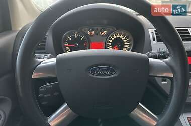 Внедорожник / Кроссовер Ford Kuga 2012 в Днепре