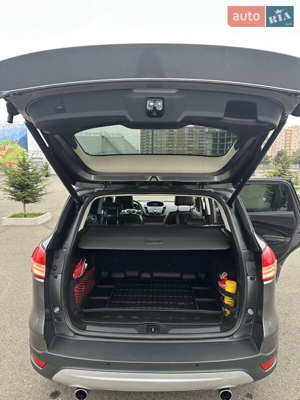 Позашляховик / Кросовер Ford Kuga 2013 в Одесі