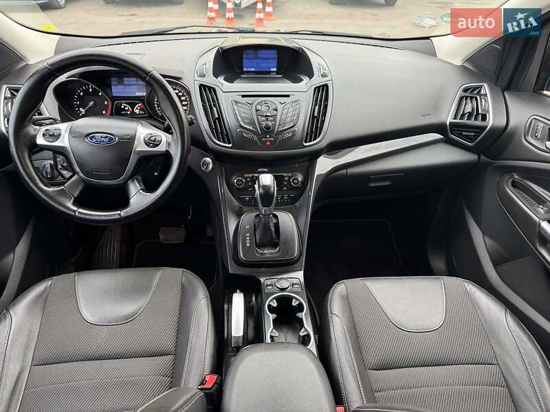 Внедорожник / Кроссовер Ford Kuga 2015 в Луцке