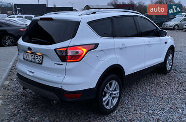 Позашляховик / Кросовер Ford Kuga 2017 в Львові