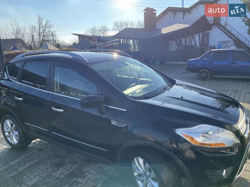 Позашляховик / Кросовер Ford Kuga 2011 в Косові фото 3 Позашляховик / Кросовер Ford Kuga 2011 в Косові