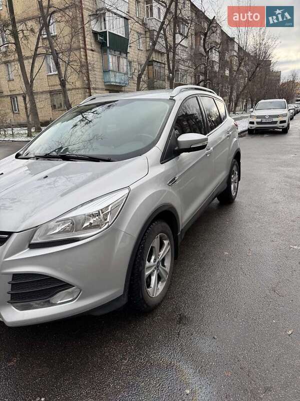Внедорожник / Кроссовер Ford Kuga 2013 в Киеве