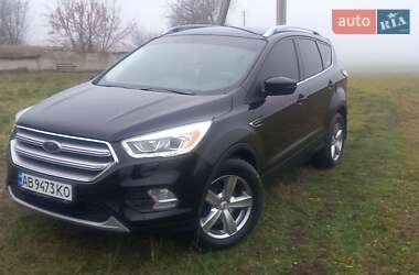 Внедорожник / Кроссовер Ford Kuga 2017 в 