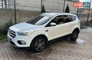 Позашляховик / Кросовер Ford Kuga 2018 в Одесі