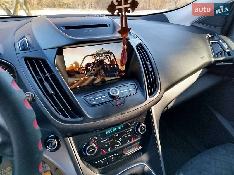 Внедорожник / Кроссовер Ford Kuga 2017 в Крыжополе