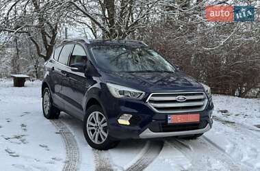 Позашляховик / Кросовер Ford Kuga 2017 в Тернополі