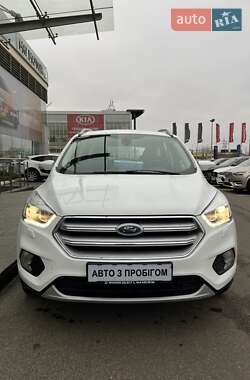 Внедорожник / Кроссовер Ford Kuga 2019 в Киеве