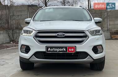 Позашляховик / Кросовер Ford Kuga 2017 в Львові