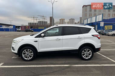 Позашляховик / Кросовер Ford Kuga 2019 в Києві