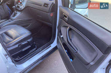 Внедорожник / Кроссовер Ford Kuga 2012 в 