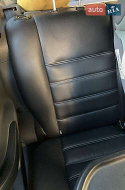 Внедорожник / Кроссовер Ford Kuga 2012 в 