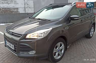 Позашляховик / Кросовер Ford Kuga 2015 в Києві