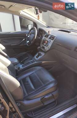Внедорожник / Кроссовер Ford Kuga 2010 в 