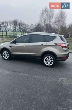 Внедорожник / Кроссовер Ford Kuga 2019 в 