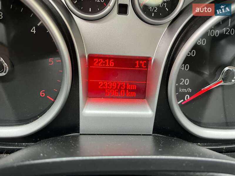 Позашляховик / Кросовер Ford Kuga 2011 в Томашполі