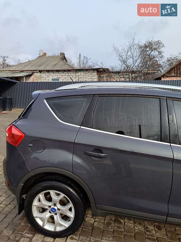 Позашляховик / Кросовер Ford Kuga 2011 в Бобринці