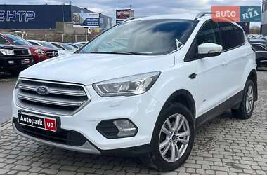 Внедорожник / Кроссовер Ford Kuga 2017 в Львове