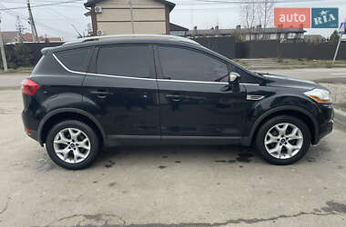 Внедорожник / Кроссовер Ford Kuga 2011 в 