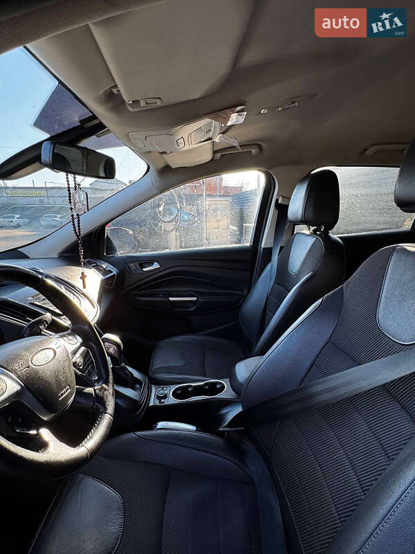 Внедорожник / Кроссовер Ford Kuga 2013 в Ивано-Франковске