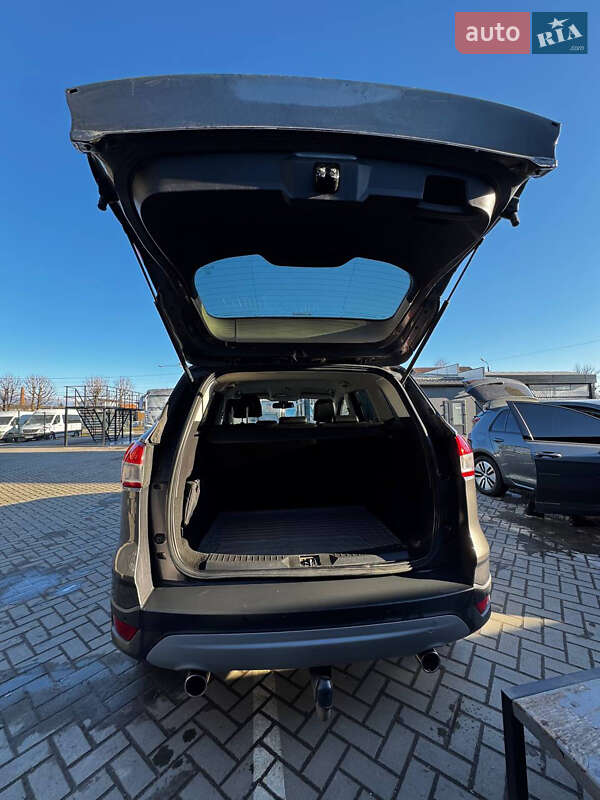 Внедорожник / Кроссовер Ford Kuga 2013 в Ивано-Франковске