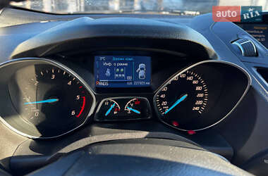 Внедорожник / Кроссовер Ford Kuga 2013 в 