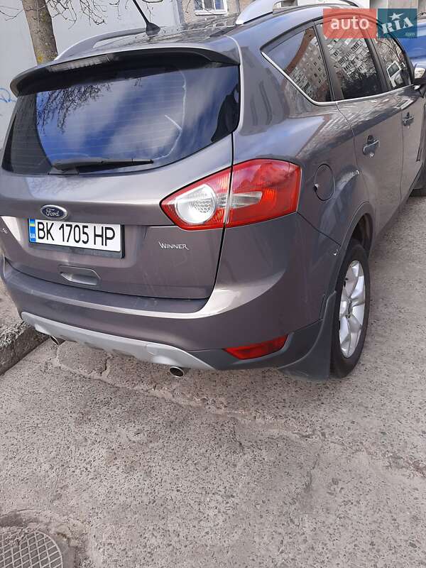Внедорожник / Кроссовер Ford Kuga 2012 в Вараше фото 7 Внедорожник / Кроссовер Ford Kuga 2012 в Вараше