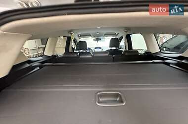 Внедорожник / Кроссовер Ford Kuga 2013 в 