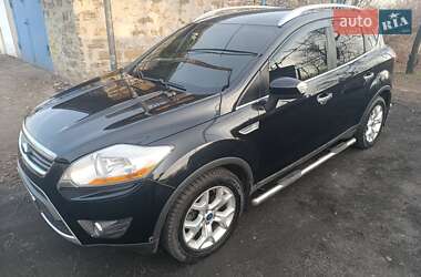 Внедорожник / Кроссовер Ford Kuga 2011 в Першотравенске