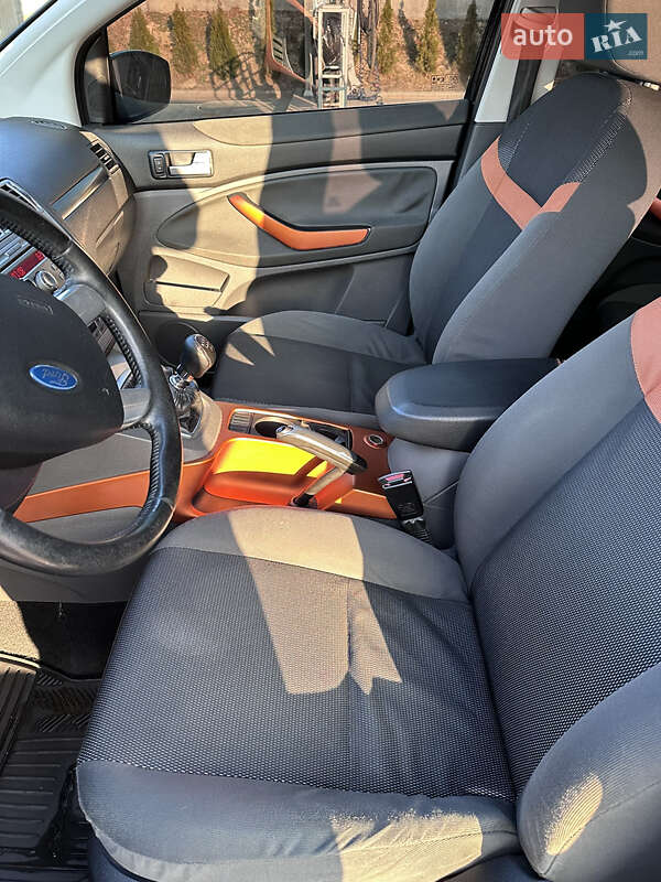 Внедорожник / Кроссовер Ford Kuga 2008 в Яворове