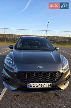 Внедорожник / Кроссовер Ford Kuga 2023 в 