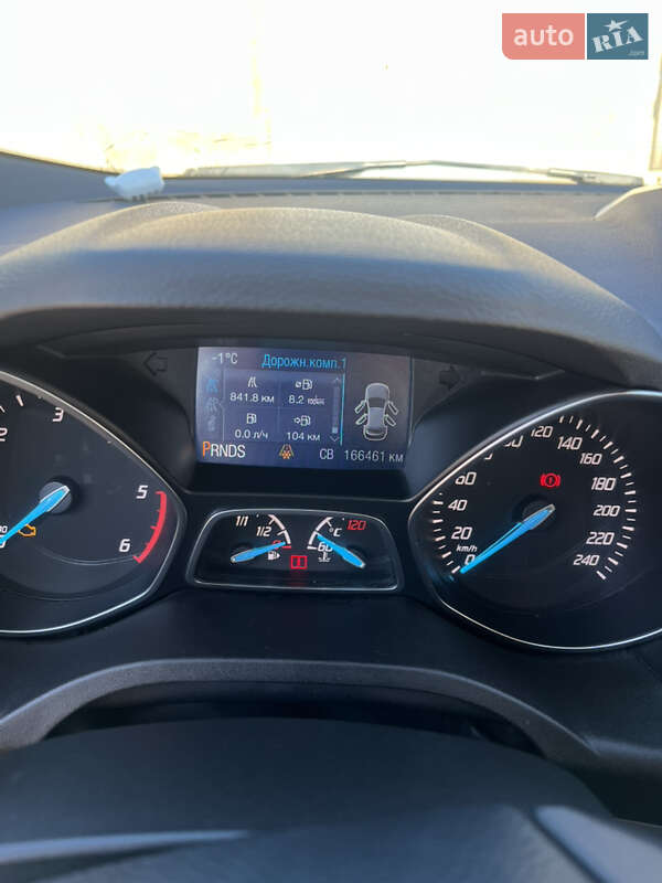 Внедорожник / Кроссовер Ford Kuga 2015 в Ирпене