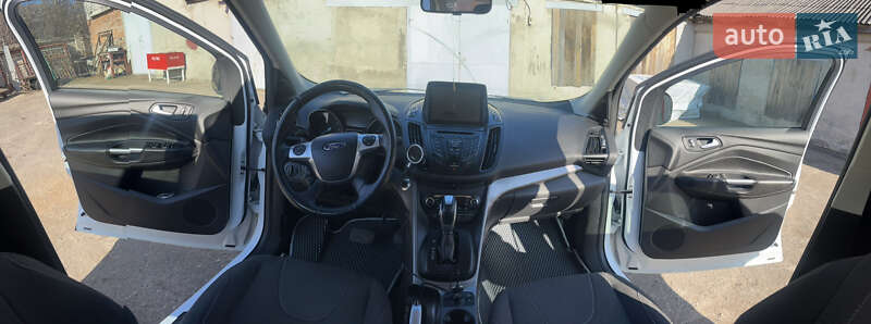 Внедорожник / Кроссовер Ford Kuga 2015 в Ирпене